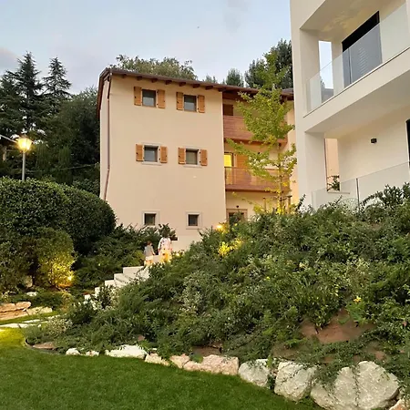 Aparthotel Midum Luxuryapartments Con Giardino Trient