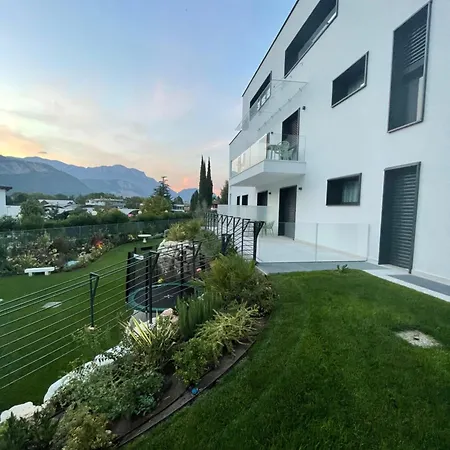 Midum Luxuryapartments Con Giardino 4*