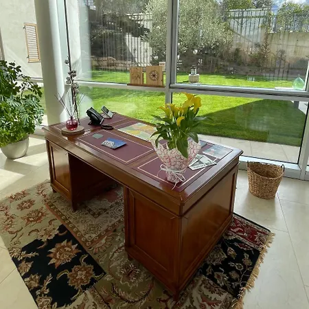 Midum Luxuryapartments Con Giardino 4* 特伦托