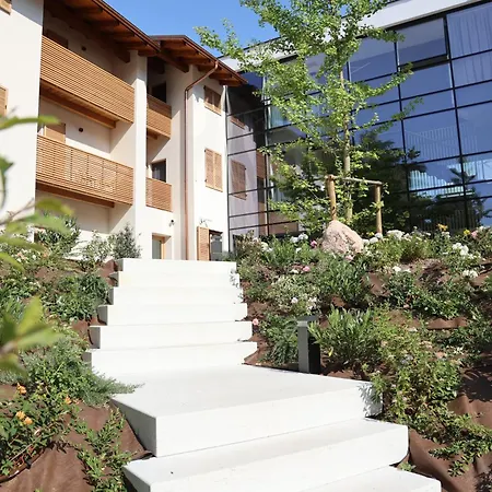 Midum Luxuryapartments Con Giardino Trient