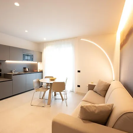 Aparthotel Midum Luxuryapartments Con Giardino