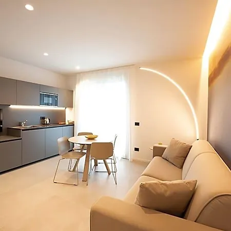 Midum Apartments Con Giardino