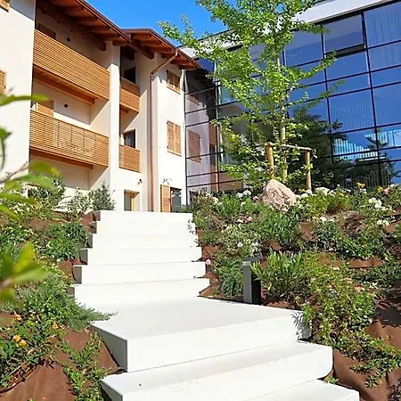 Midum Con Giardino Hotel apartamentowy Trydent