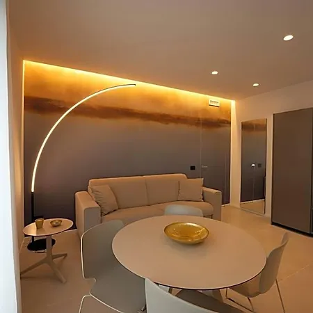 Aparthotel Midum Apartments Con Giardino 4*