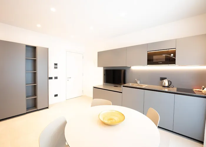 Midum Luxuryapartments Con Giardino 4*