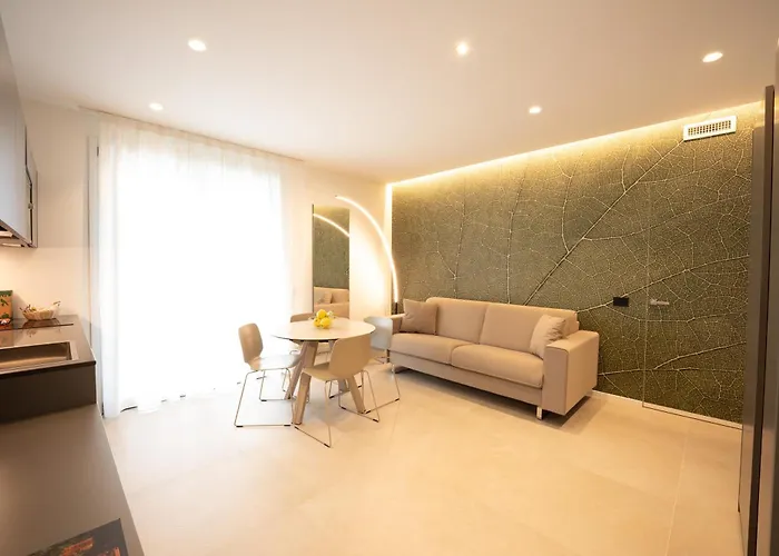 Midum Luxuryapartments Con Giardino 4* Trient