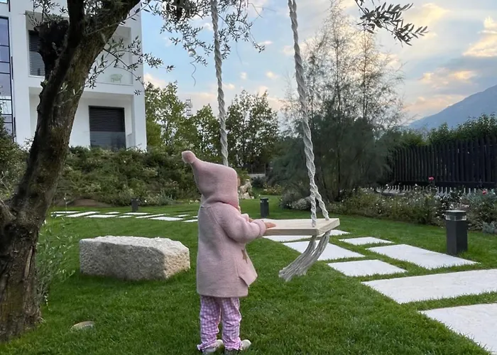 Midum Luxuryapartments Con Giardino 4* טרנטו