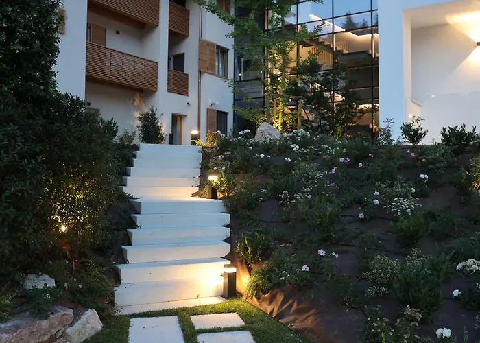 Aparthotel Midum Luxuryapartments Con Giardino 4*