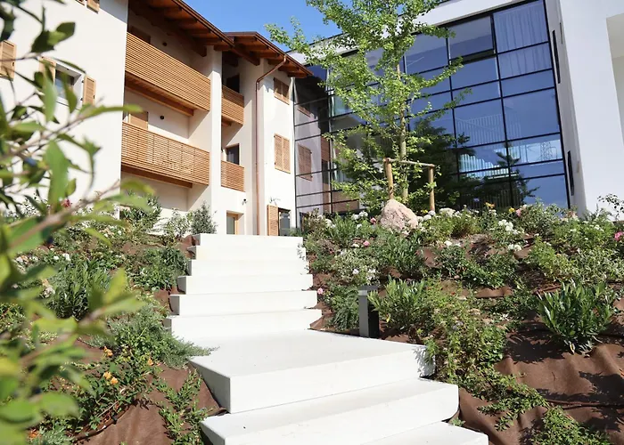 Midum Luxuryapartments Con Giardino Trient