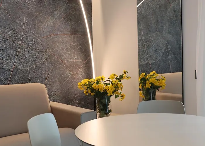 Midum Luxuryapartments Con Giardino 4* טרנטו