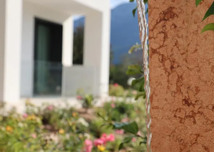 Midum Luxuryapartments Con Giardino 4* Trient