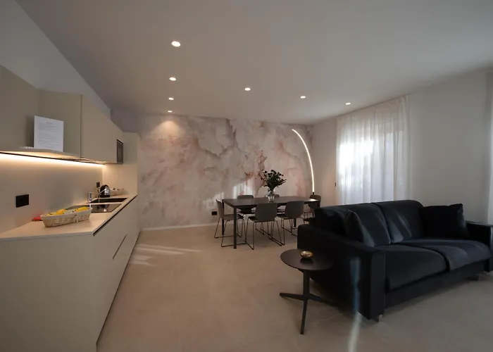 מלון דירות Midum Luxuryapartments Con Giardino 4*