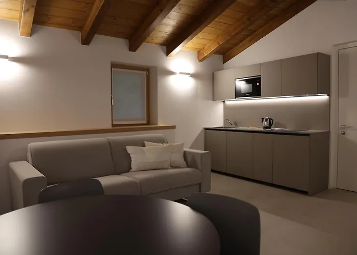 Midum Luxuryapartments Con Giardino מלון דירות טרנטו